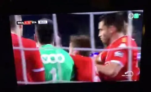 L’accrochage entre Valdés et un joueur d’Anderlecht