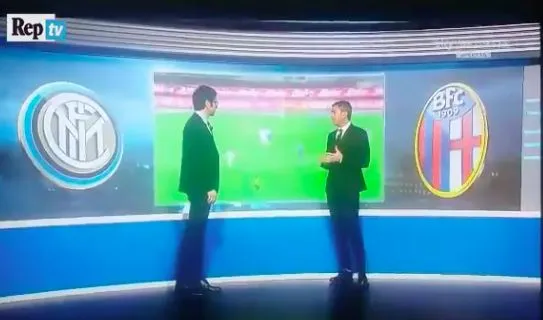 Quand Costacurta se mange un coup de pied en direct