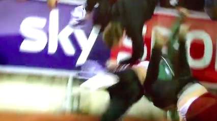 Sheffield, le maillot et les chutes