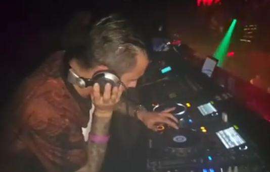 DJ Defour fête la victoire contre Bruges