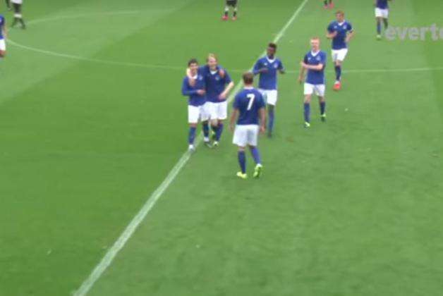 U18 : but du milieu de terrain à Everton