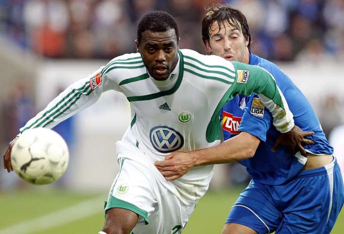 Vidéo : Grafite ne digère pas le prix Puskás 2009