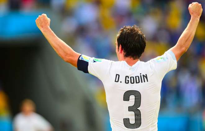 L’Uruguay se venge du Chili, l’Argentine se replace