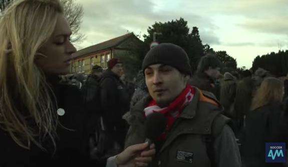 Vidéo : Un fan de MU ne reconnaît pas George Best