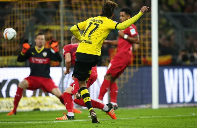 Ralentissement derrière le Bayern et Dortmund