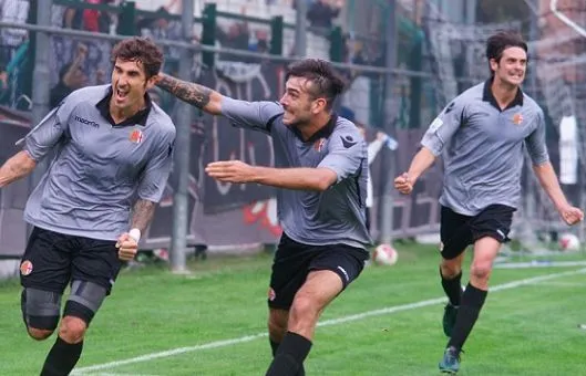 Alessandria : cœur gris, ciel bleu