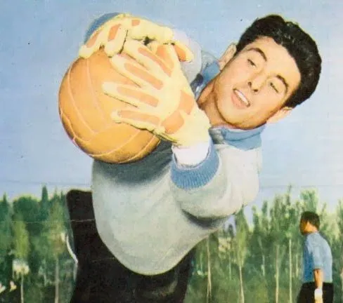 «<span style="font-size:50%">&nbsp;</span>Mon grand-père et l’arrière-grand-père de Gigi étaient cousins<span style="font-size:50%">&nbsp;</span>»