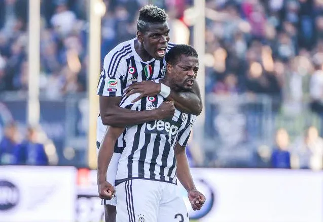 Pogba se marre avec Évra
