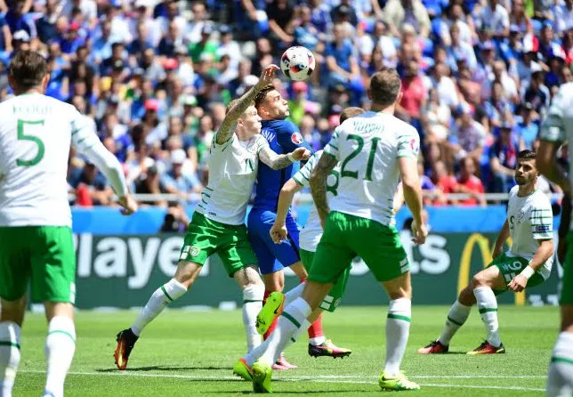 Antoine Griezmann égalise de la tête !