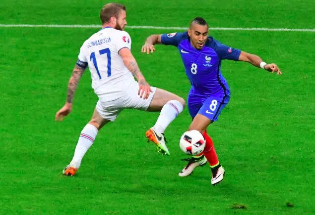 Payet plante le troisième !