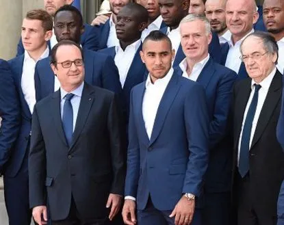 Les Bleus reçus par Hollande à l’Élysée