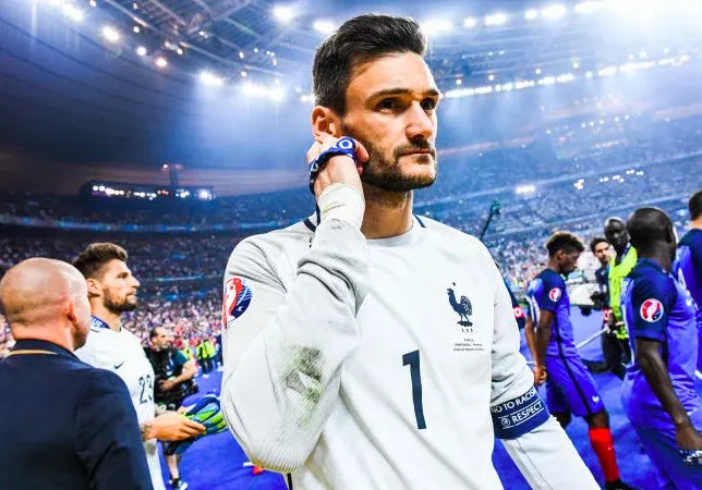 Lloris sur la Promenade des Anglais pour la minute de silence