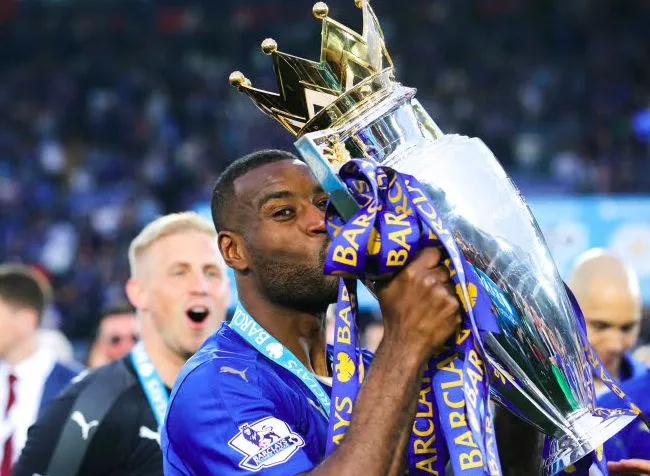 Wes Morgan prolonge à Leicester