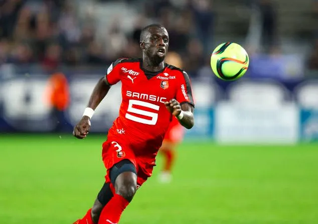 Sainté sort le chèque pour M&rsquo;Bengue