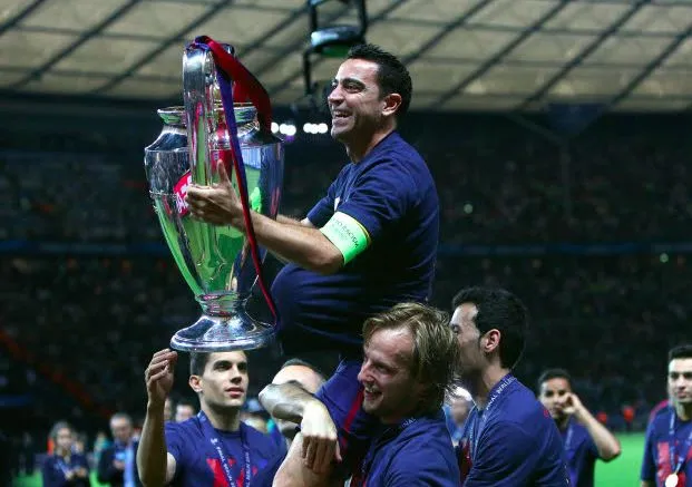 Xavi file son yacht à une association