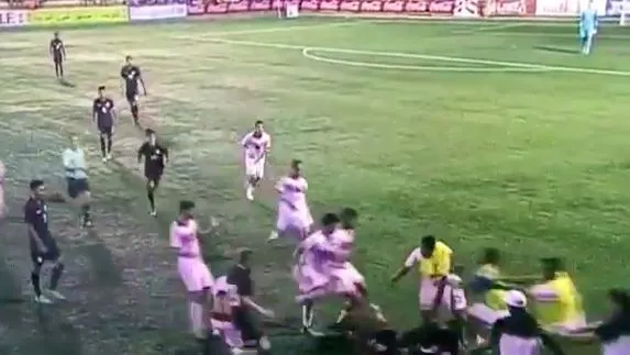 Bagarre générale lors d’un match U19 entre les Etats-Unis et le Bahreïn