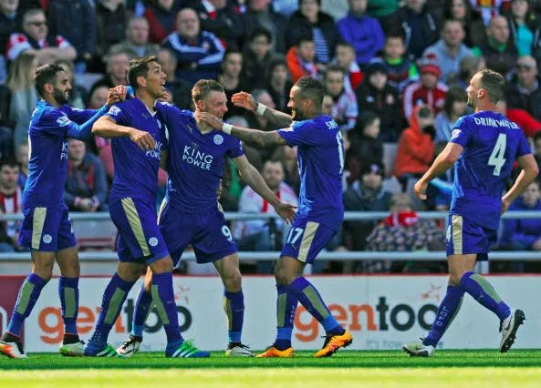 Leicester gagne encore et se rapproche du titre