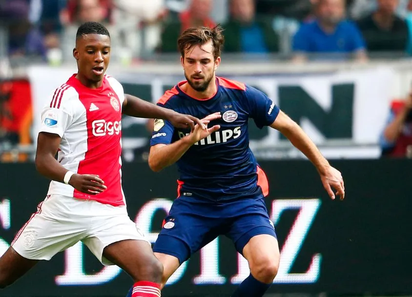 Ajax contre PSV, le duel final à distance de l’Eredivisie