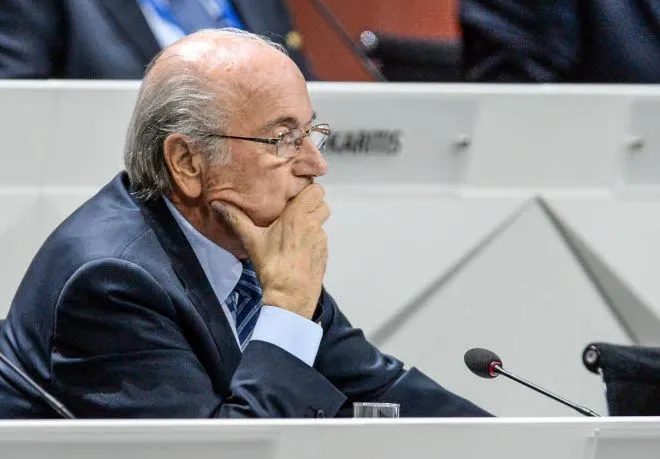 La FIFA, il y a des lois contre ça…