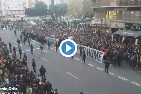 Les fans de Valence veulent la démission de Peter Lim
