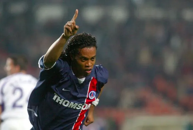Ronaldinho de retour au Parc pour PSG-Monaco