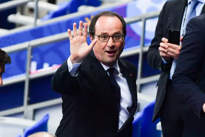 Top 10 : quand les politiques s’en mêlent