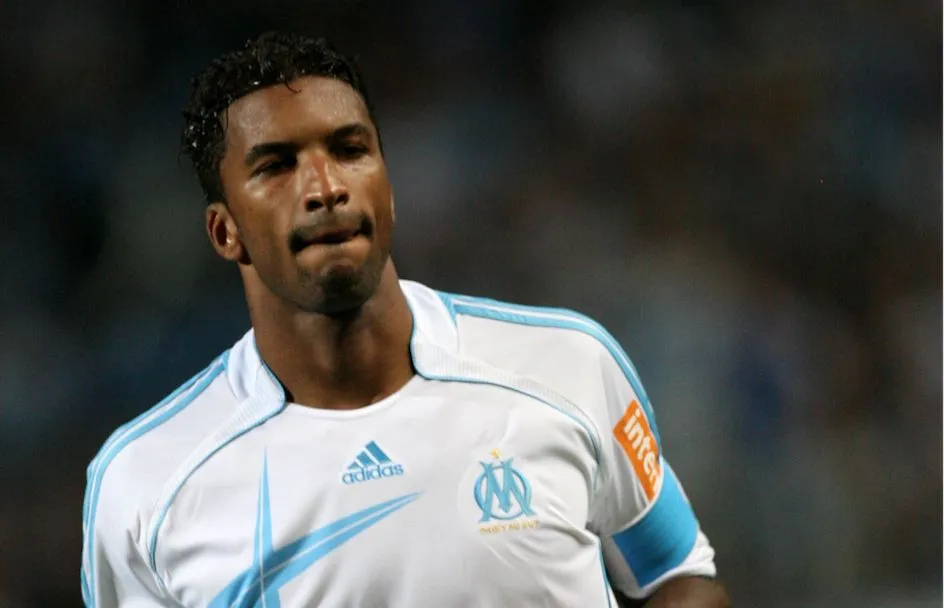 Habib Beye : «<span style="font-size:50%"> </span>Le métier de consultant est l’antidépresseur du footballeur<span style="font-size:50%"> </span>»