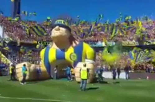L&rsquo;entrée épique des joueurs de Rosario avant le derby