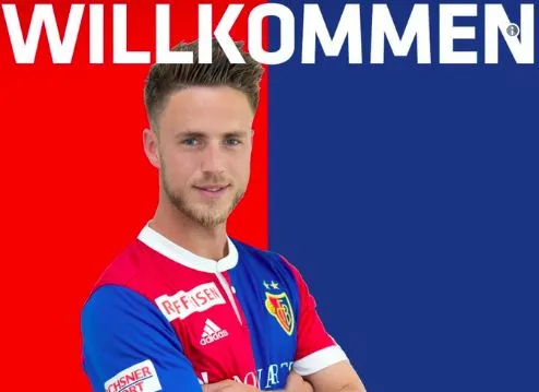 Van Wolfswinkel signe au FC Bâle