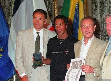 Laurent Perpère : « J’avais beaucoup de tendresse pour Ronaldinho »