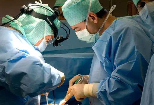 Diffuser un match en opérant, pas si bête