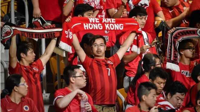 Hong Kong : un pays, deux footballs