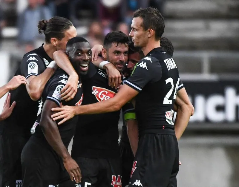 Thomas Mangani : «<span style="font-size:50%">&nbsp;</span>J&rsquo;ai un amour fraternel pour mes coéquipiers<span style="font-size:50%">&nbsp;</span>»