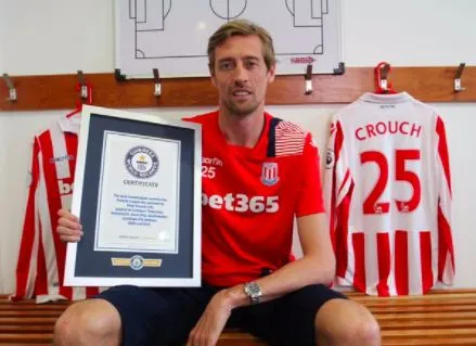 Peter Crouch entre dans le livre Guinness des records