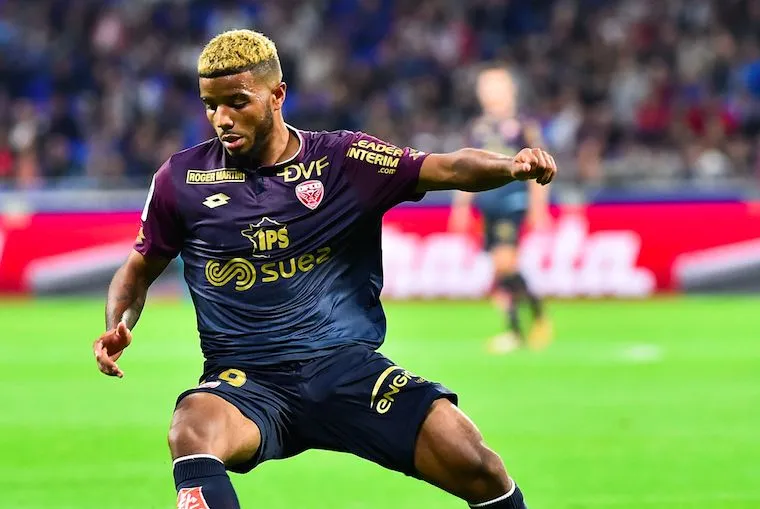 Rosier : « Je ne voulais pas aller bosser de 8h à 18h »