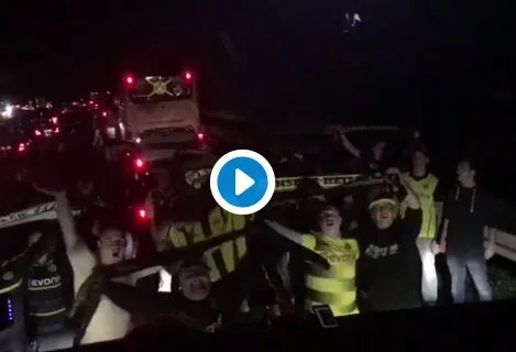 L&rsquo;instant YNWA des fans du Borussia dans les bouchons