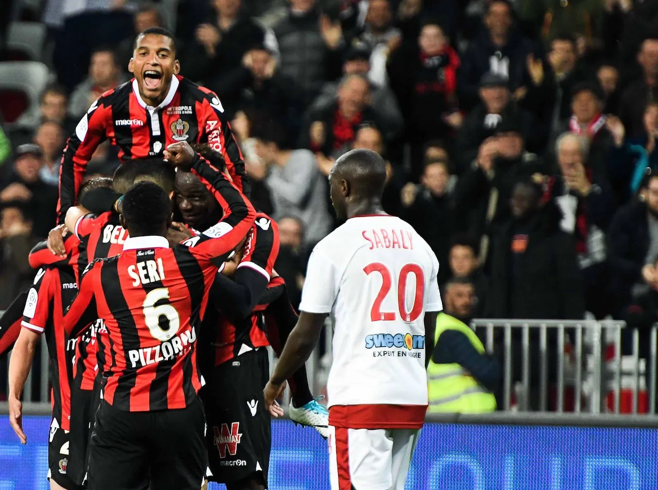 Nice serre les dents et entrevoit la Champions