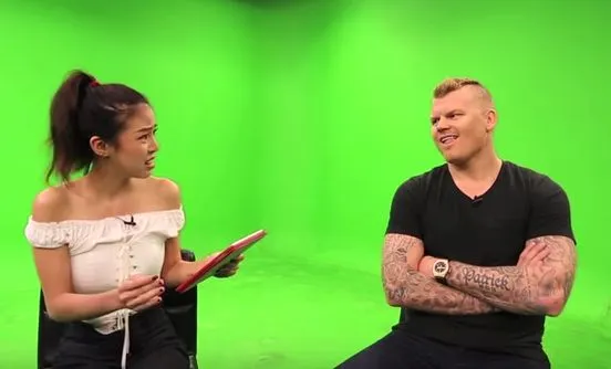 Riise se fait troller par une journaliste malaisienne