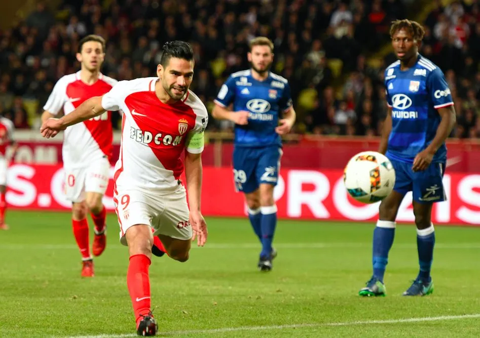 Pourquoi Lyon et Monaco ont-ils éclipsé Paris ?