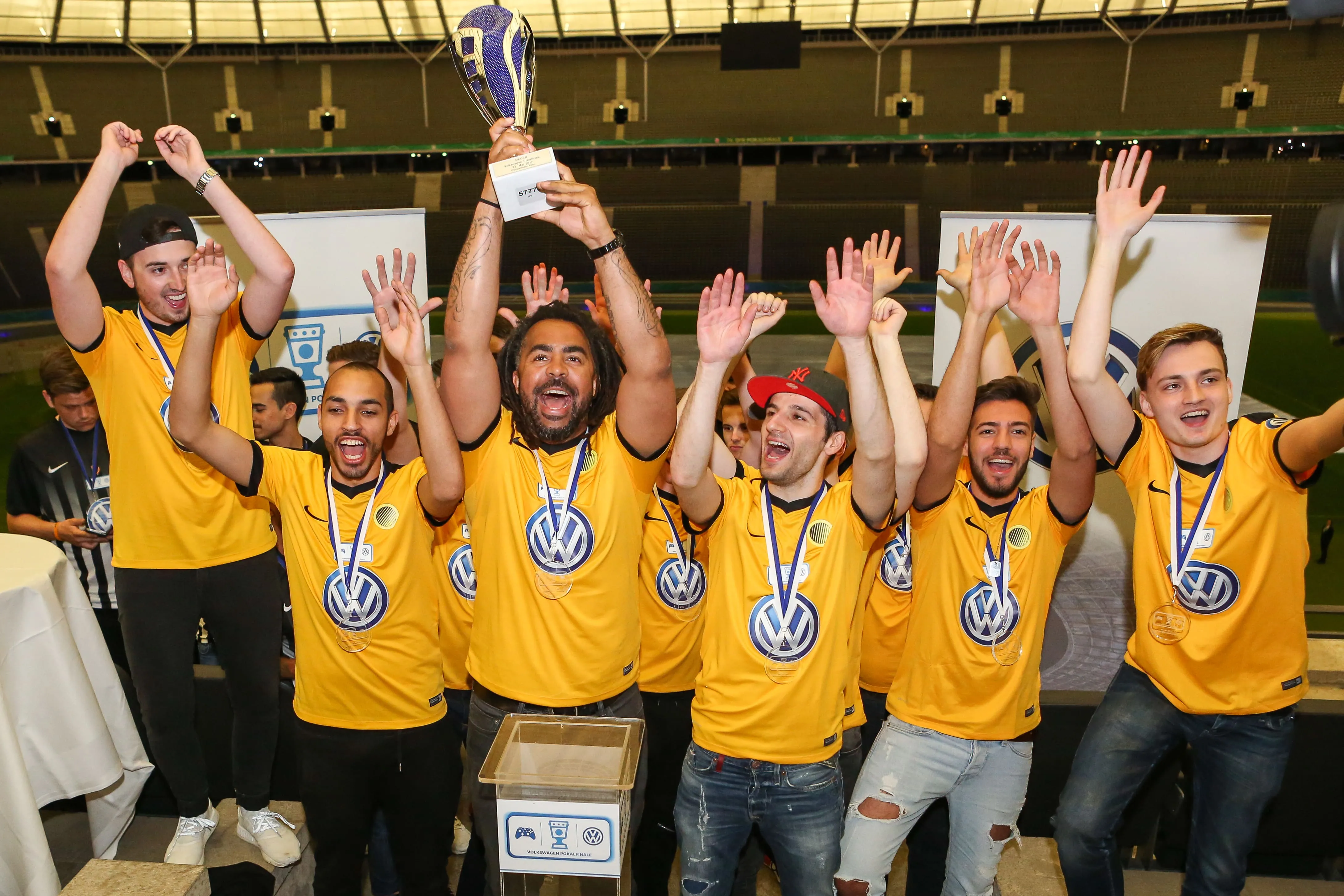 On était à la finale de la Coupe d’Allemagne… sur Xbox