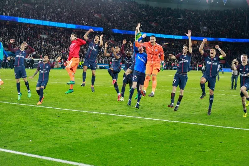 Paris, sept fois trop fort