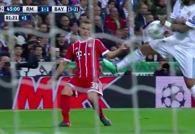 Un penalty oublié pour le Bayern ?