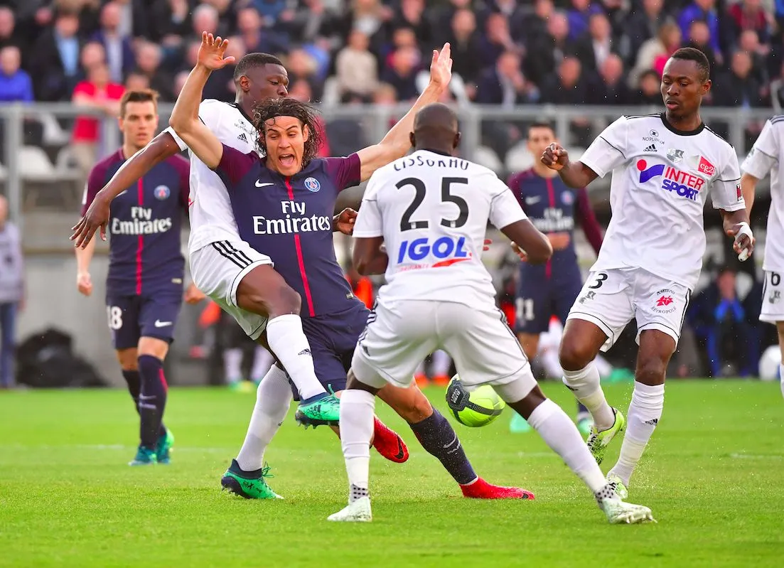 Amiens accroche le PSG… et le maintien