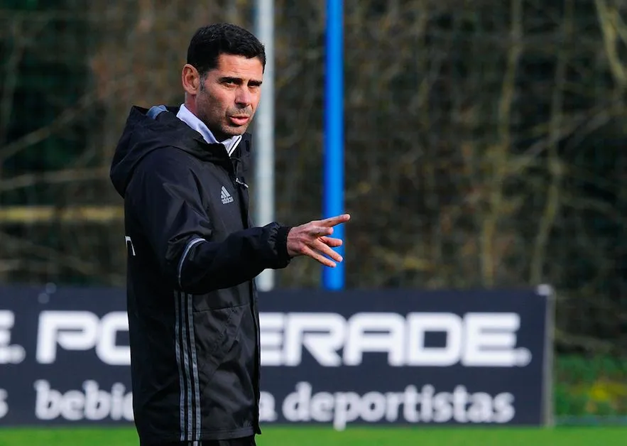 Fernando Hierro sur le banc de la Roja