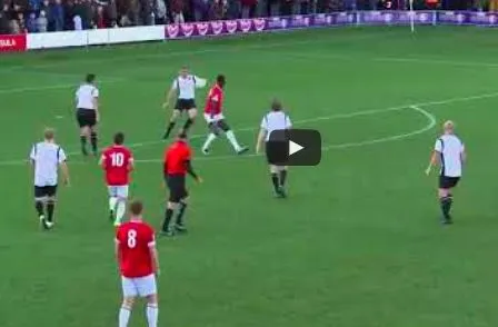 La boulette de Carragher lors d&rsquo;un match amical