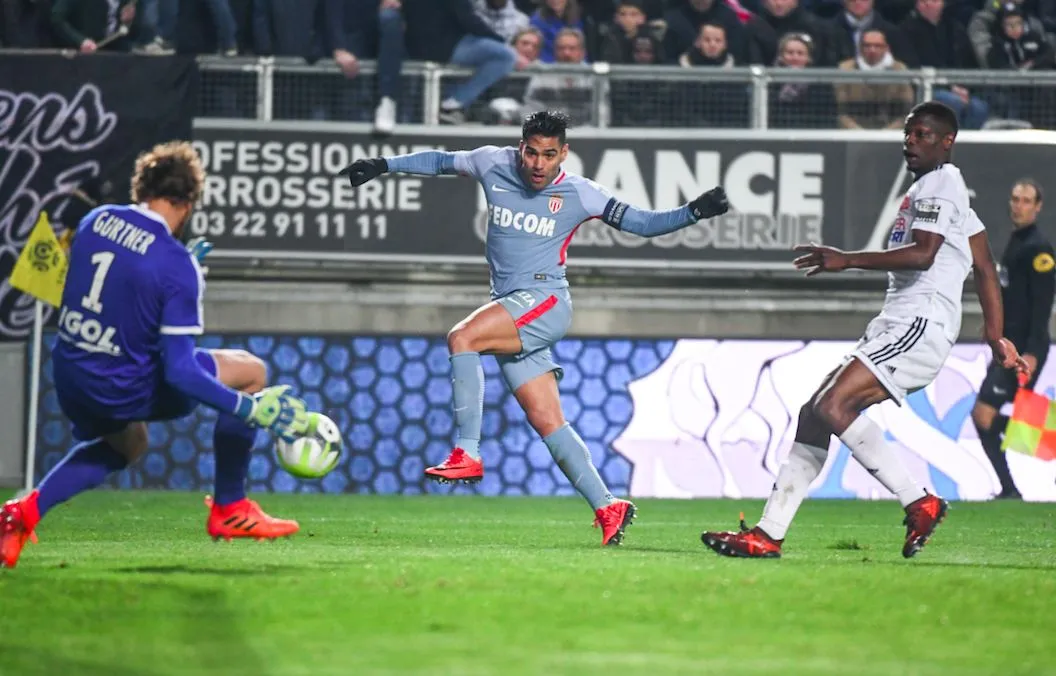 Monaco s’embourbe à Amiens