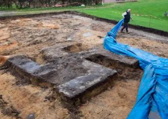 Allemagne : une gigantesque croix gammée trouvée sous un terrain