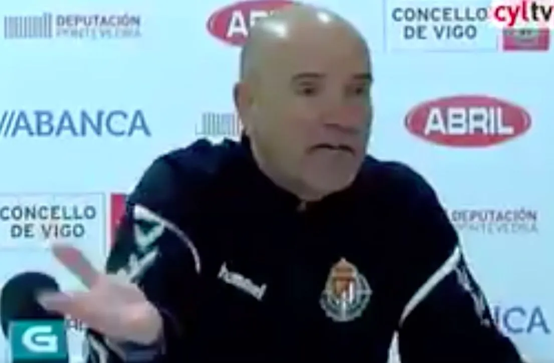 Un entraîneur espagnol s&rsquo;énerve en conférence de presse