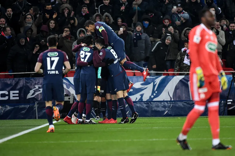 Paris, une répétition et des questions