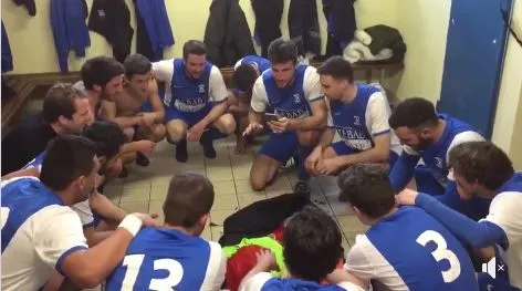 Vidéo : Une équipe de R3 reprend « Bella Ciao » (via Facebook SO FOOT)